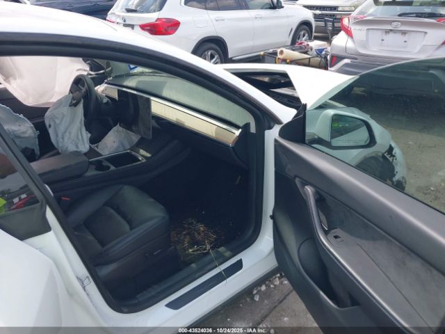 2022 TESLA MODEL Y 7SAYGDEF5NF415345 Photo 4