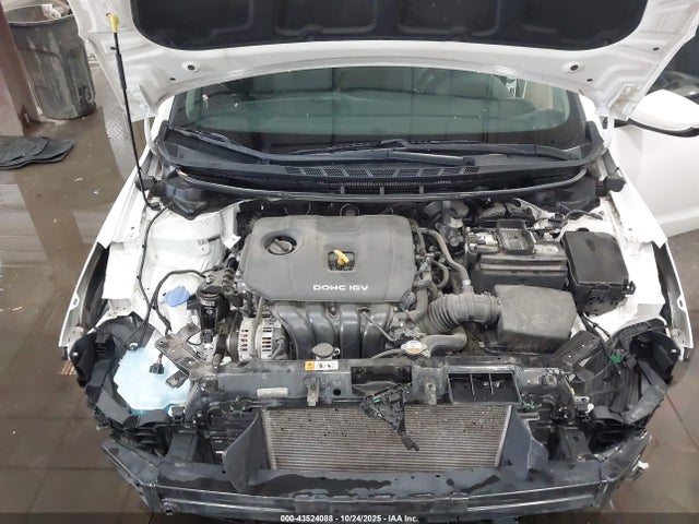 KIA FORTE LX 2017 3KPFL4A75HE060122 Image 10