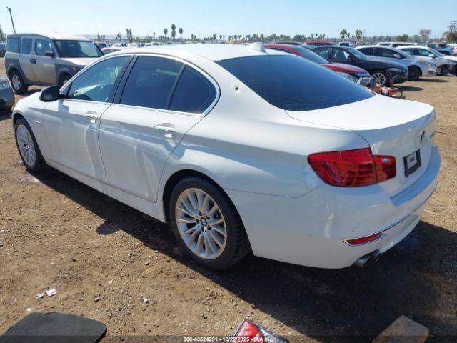 2016 BMW 528I WBA5A5C57GG353101 Photo 2
