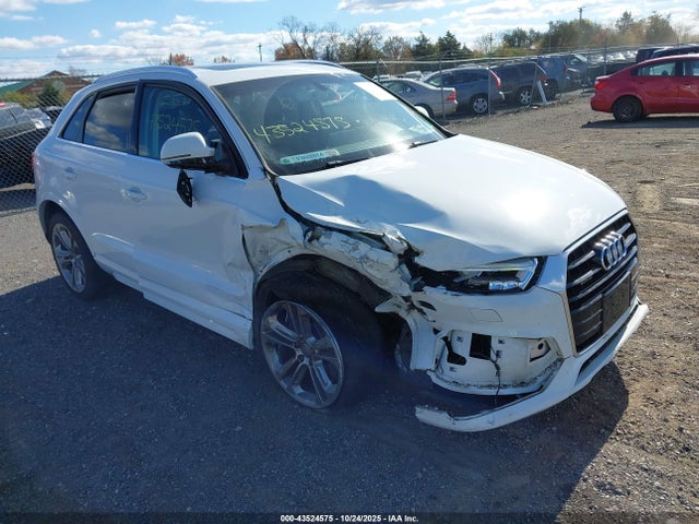 2016 AUDI Q3 WA1GFCFS0GR005870
