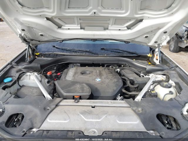 2018 BMW X3 5UXTR9C50JLC77554 Photo 9