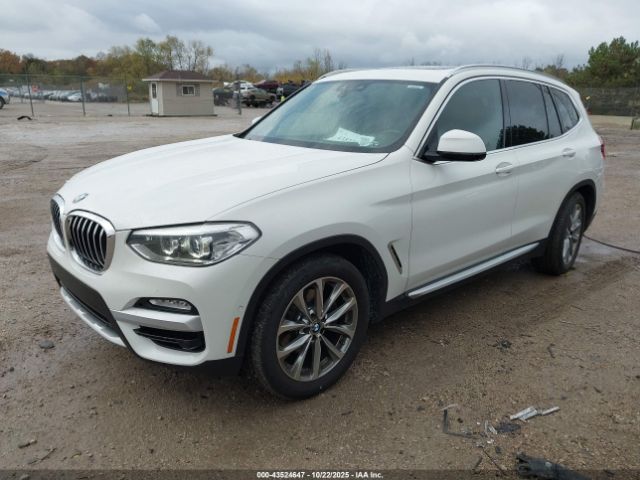 2018 BMW X3 5UXTR9C50JLC77554 Photo 1