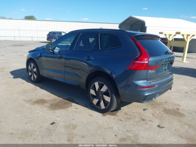 2025 VOLVO XC60 PLUG-IN HYBRID YV4H60RC6S1149019 Photo 2