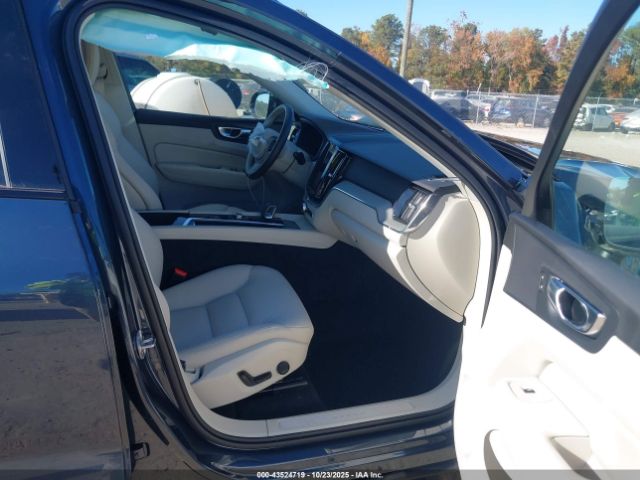 2025 VOLVO XC60 PLUG-IN HYBRID YV4H60RC6S1149019 Photo 4