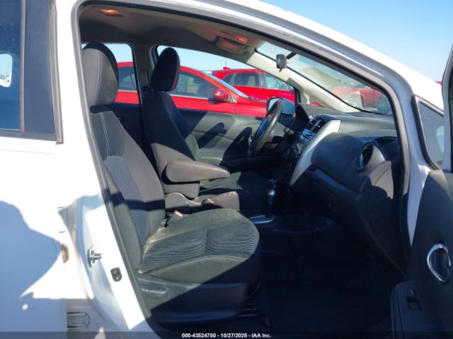 2018 NISSAN VERSA NOTE 3N1CE2CP6JL359704 Photo 4