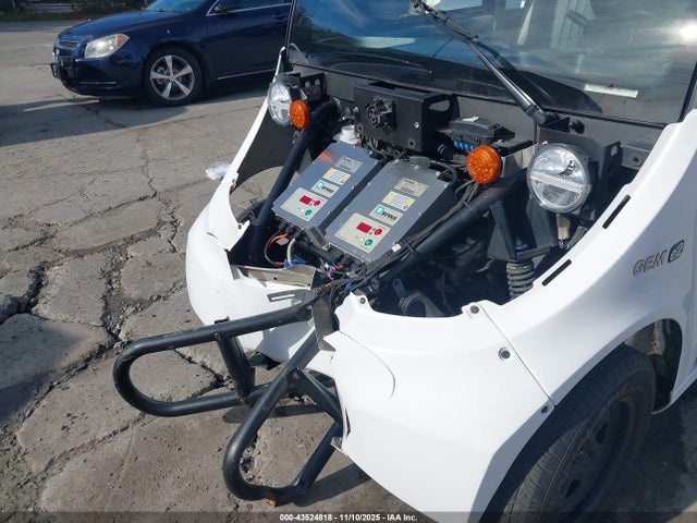 Polaris Global Electric 2019 52CG2AGA2K5021218 Image 16