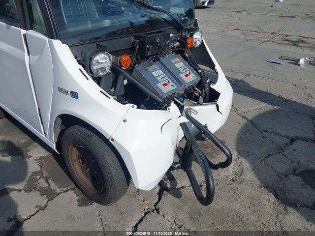 Polaris Global Electric 2019 52CG2AGA2K5021218 Image 17