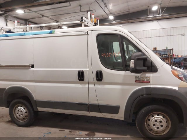 43524821 :رقم المزاد ، 3C6TRVNG2EE115758 vin ، 2014 Ram Promaster 1500 Low Roof مزاد بيع