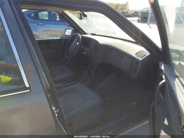 1990 SAAB 9000 YS3CL58L8L2001799 Photo 4