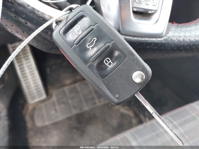 Продаж на аукціоні авто 2010 Volkswagen Gti 2-door, vin: WVWFD7AJ0AW310226, номер лоту: 43524841
