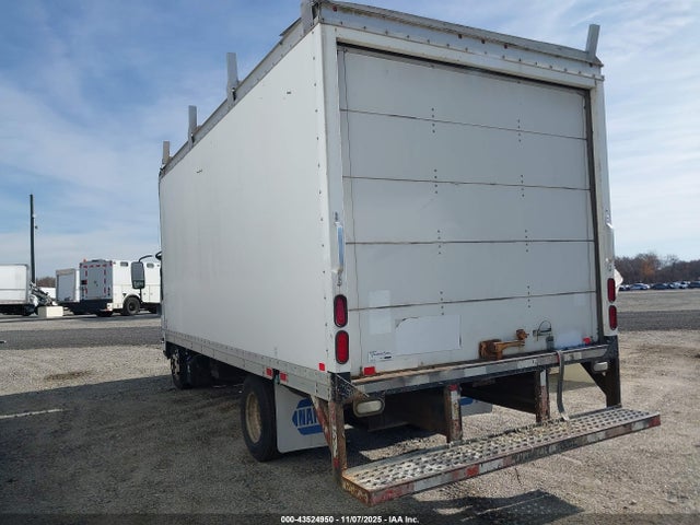 2014 ISUZU NPR HD DSL REG AT JALC4W165E7001116 Photo 2