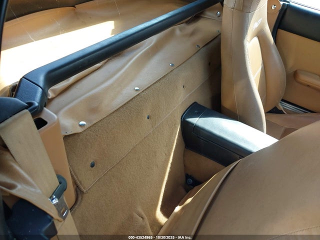 43524965 :رقم المزاد ، JM1NA3534T0711390 vin ، 1996 Mazda Mx-5 Miata مزاد بيع