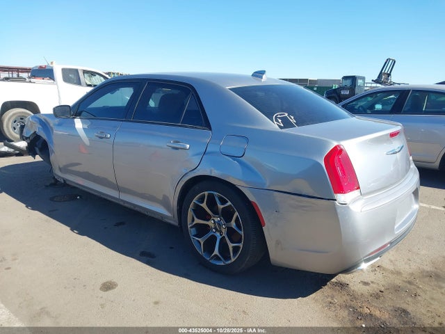 2C3CCABGXFH797239 Chrysler 300 300s