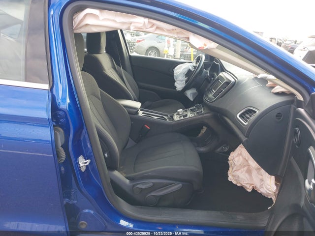 Продажа на аукционе авто 2016 Chrysler 200 Limited, vin: 1C3CCCAB6GN137225, номер лота: 43525025