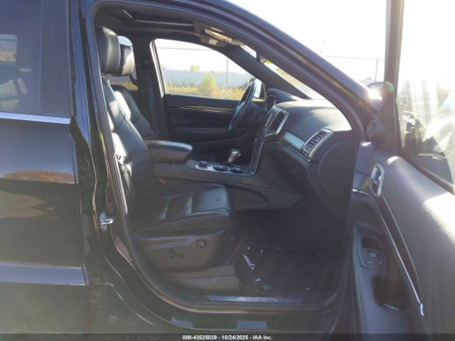 2018 JEEP GRAND CHEROKEE 1C4RJFBG8JC236834 Photo 4