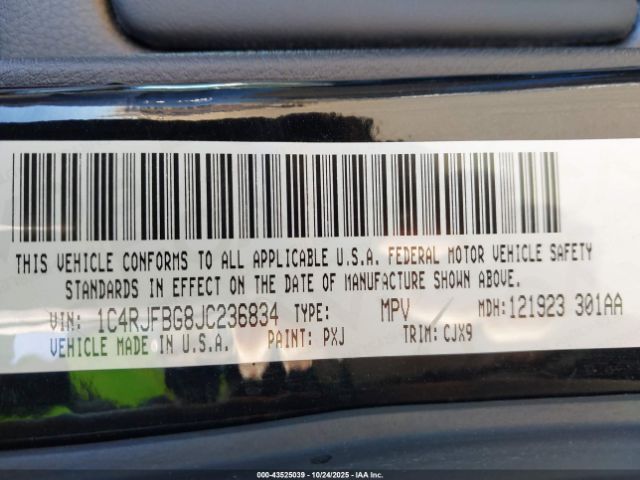 2018 JEEP GRAND CHEROKEE 1C4RJFBG8JC236834 Photo 8