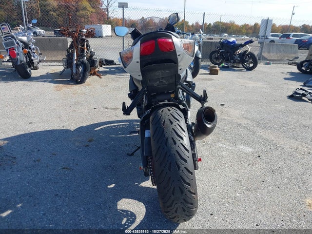 Suzuki GSX-R600 2025 JS1GN7FA6S7100262 Image 6