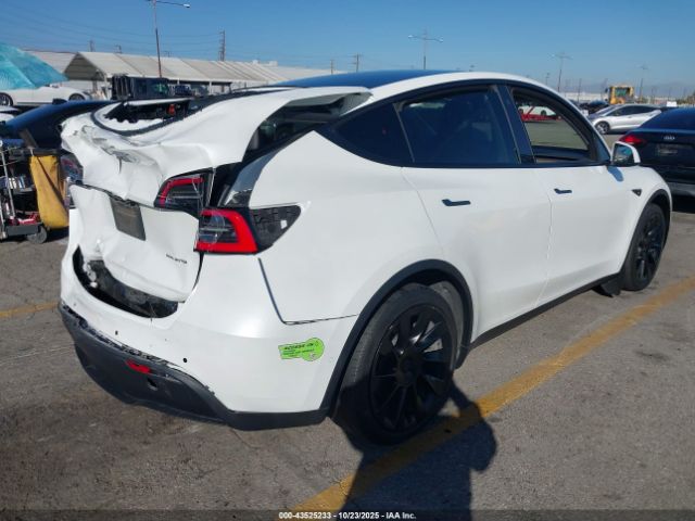 2021 TESLA MODEL Y 5YJYGDEE4MF098046 Photo 3