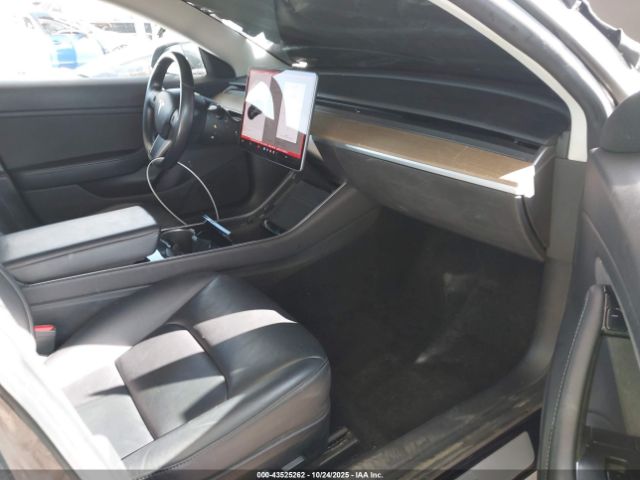 2019 TESLA MODEL 3 5YJ3E1EA3KF316809 Photo 4