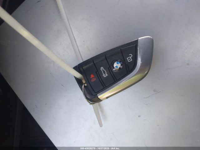 2019 BMW X3 5UXTR7C58KLR48133 Photo 10