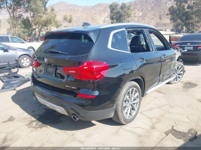 2019 BMW X3 5UXTR7C58KLR48133 Photo 3