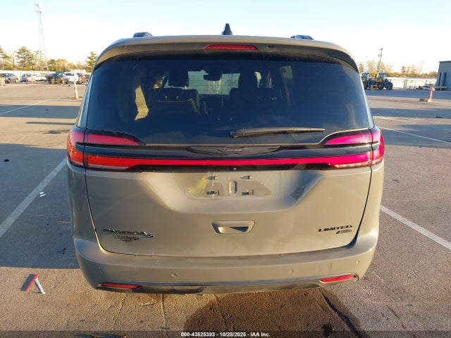 Chrysler Pacifica Limited Awd 2025 2C4RC3GG2SR565751 Image 16