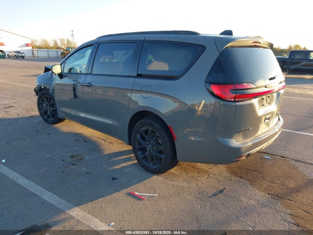 Chrysler Pacifica Limited Awd 2025 2C4RC3GG2SR565751 Image 3