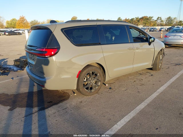 Chrysler Pacifica Limited Awd 2025 2C4RC3GG2SR565751 Image 4