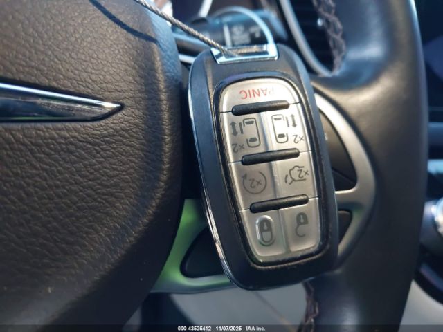 2018 CHRYSLER PACIFICA HYBRID 2C4RC1L76JR133494 Photo 10