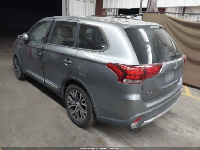 2018 MITSUBISHI OUTLANDER JA4AD3A33JJ003936 Photo 2