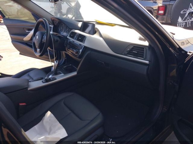 2017 BMW 320I WBA8A9C38HK864446 Photo 4