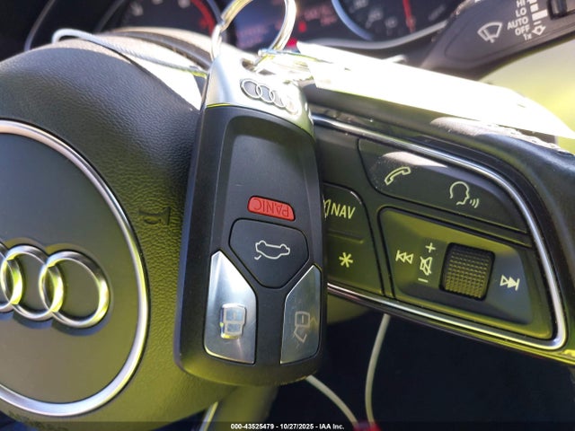 2017 AUDI A4 WAUANAF45HN000240 Photo 10