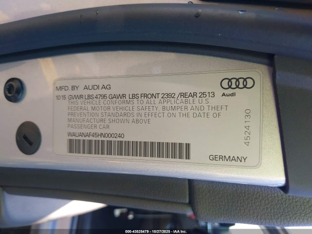 2017 AUDI A4 WAUANAF45HN000240 Photo 8