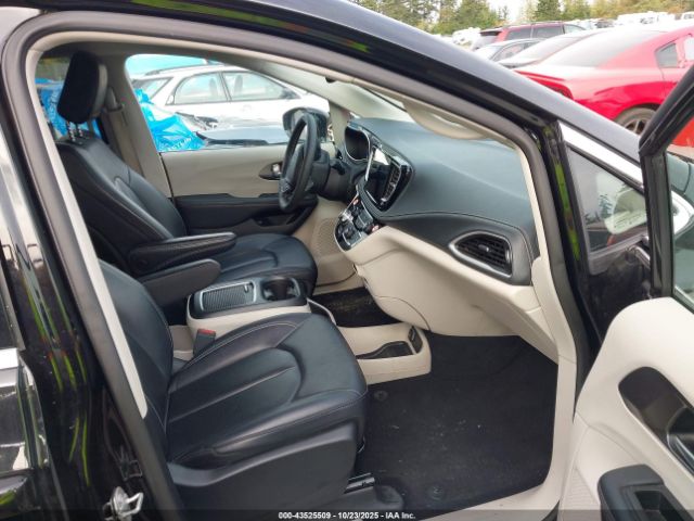 2024 CHRYSLER PACIFICA HYBRID 2C4RC1S77RR150141 Photo 4