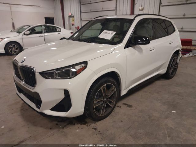 2024 BMW X1 WBX13EF04R5Y40544 Photo 1