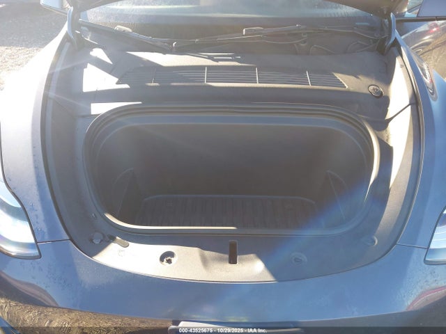 2023 TESLA MODEL Y 7SAYGDEE2PA155722 Photo 9