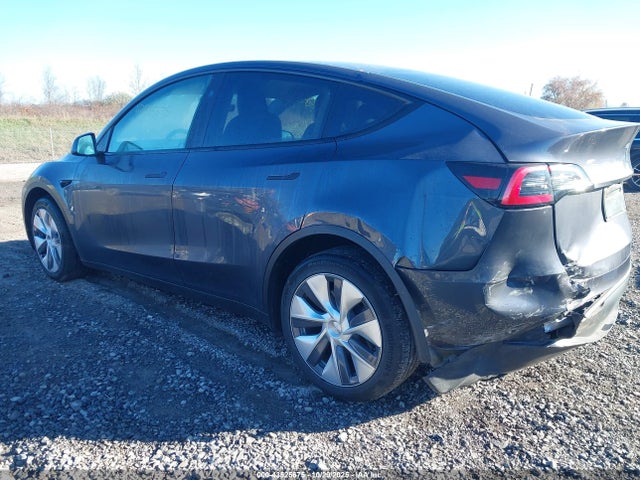 2023 TESLA MODEL Y 7SAYGDEE2PA155722 Photo 2