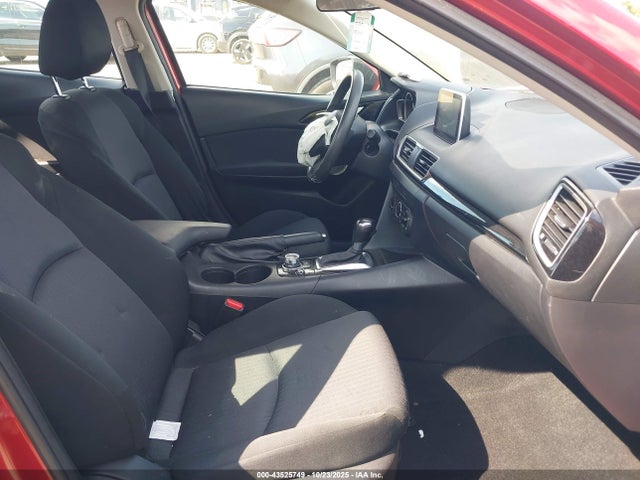 Продажа на аукционе авто 2015 Mazda Mazda3 I Sport, vin: 3MZBM1U76FM134895, номер лота: 43525749