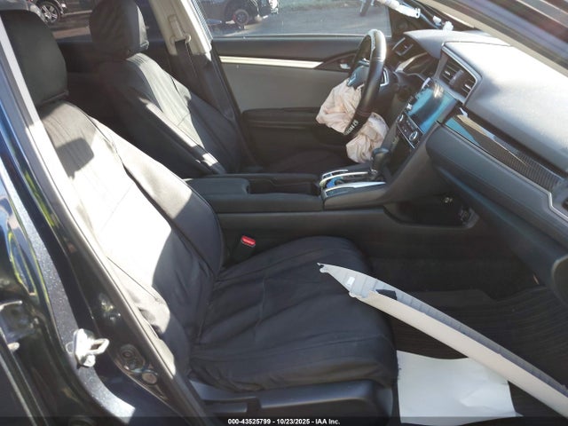 Honda Civic 2019 19XFC1F3XKE216926 Image 17