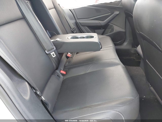 Продаж на аукціоні авто 2019 Volkswagen Jetta 1.4t R-line/1.4t S/se, vin: 3VWCB7BU0KM177693, номер лоту: 43525859