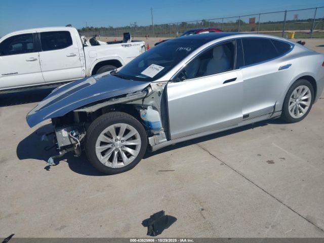 2017 TESLA MODEL S 5YJSA1E25HF212217 Photo 1