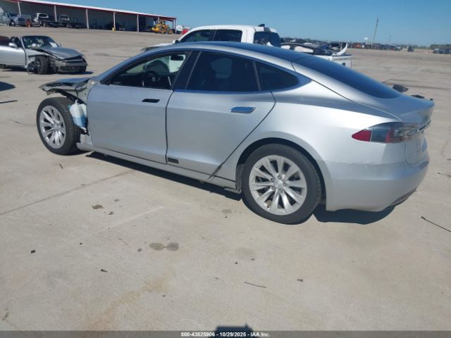 2017 TESLA MODEL S 5YJSA1E25HF212217 Photo 2