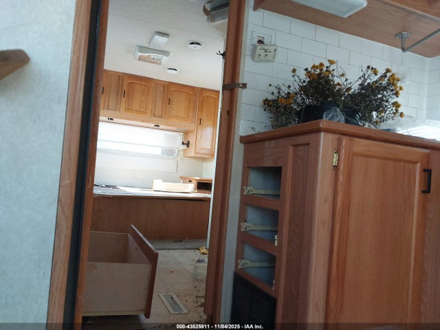 Продажа на аукционе авто 2003 Jayco Grand Design, vin: 1FDXE45S02HB44472, номер лота: 43525911