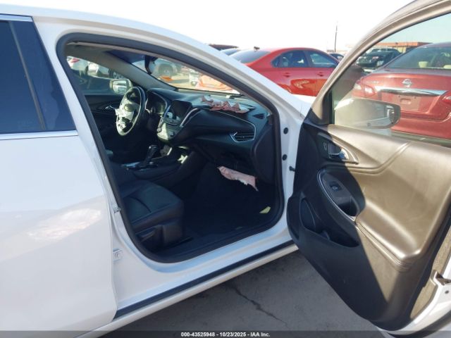 2019 CHEVROLET MALIBU 1G1ZD5ST5KF119252 Photo 4