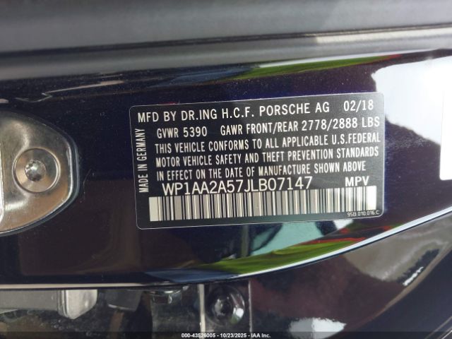 2018 PORSCHE MACAN WP1AA2A57JLB07147 Photo 8