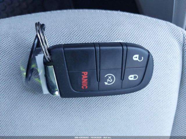 2022 JEEP RENEGADE ZACNJDB11NPN84150 Photo 10