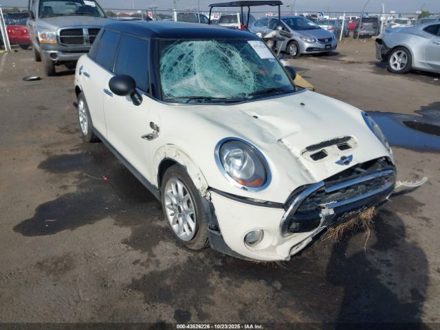 2016 MINI HARDTOP WMWXU3C57G2D28283