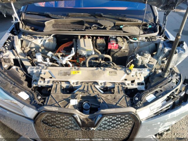 2025 BMW IX WB523CF06SCT60704 Photo 9