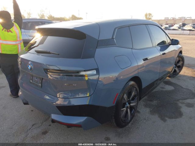 2025 BMW IX WB523CF06SCT60704 Photo 3