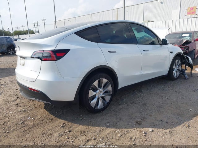 2023 TESLA MODEL Y 7SAYGDEE1PA095660 Photo 3